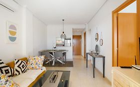Nice Modern 2 Bed Apartment In Torrievieja